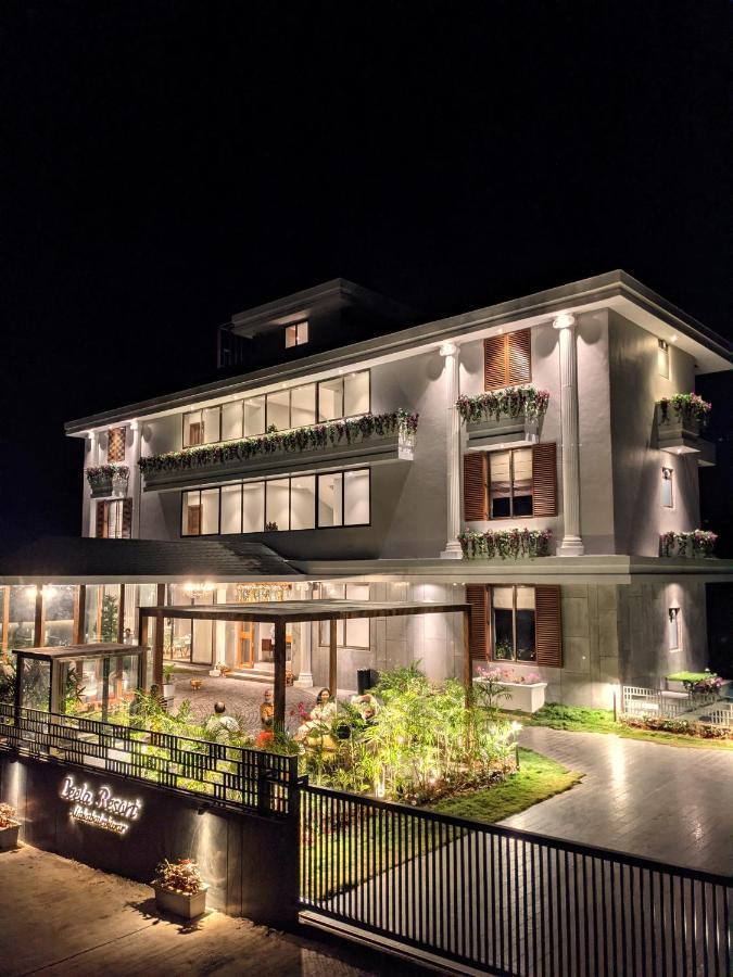Leela Resort, The Exotic Boutique Hotel - Pure Veg มหาบาเลชวาร์ ภายนอก รูปภาพ